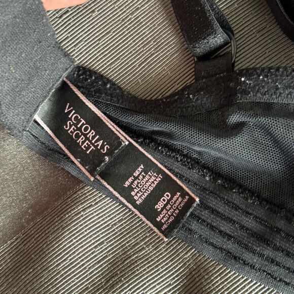 VICTORIA'S SECRET Black Very Sexy Lace Uplift Balconet Push Up Bra Size 38DD - Picture 5 of 5